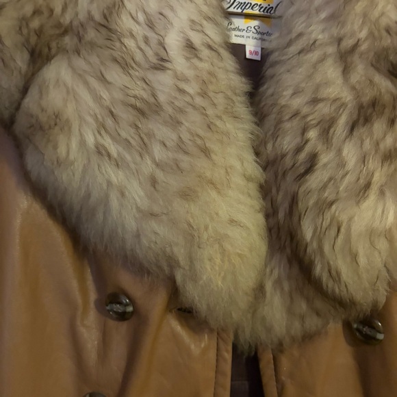 Imperial Vintage Tan Leather Jacket with Faux Fur Collar and Classic Design - Picture 3 of 10